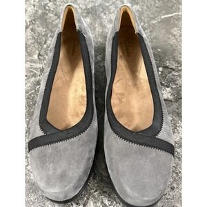 Clarks Artisan Shoes Daelyn Hill Size 8.5M Low Wedge Comfort Gray Suede